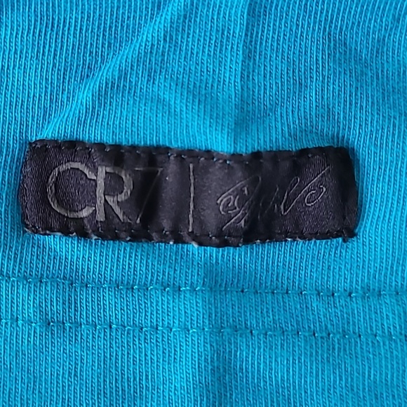 Excess - Picture 4 of 4